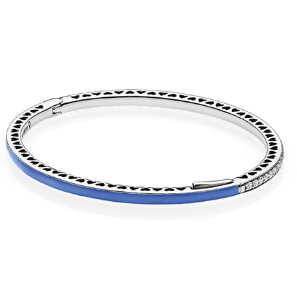 Pandora Radiant Hearts Bangle